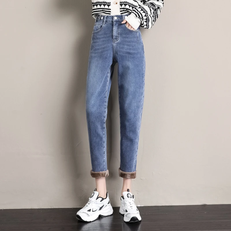 GLODTAOS Winter Thick Warm Velevt Jeans Woman High Waist Harem Pants Denim Plus Size Loose Casual Vaqueros Mujer
GLODTAOS Winter Thick Warm Velevt Jeans Woman High Waist Harem Pants Denim Plus Size Loose Casual Vaqueros Mujer