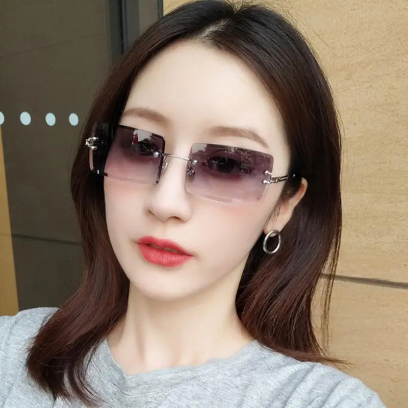 1 Pcs Women's Sunglasses Square Rimless Fashion Lady Sunglasses Women Men Oversize Glasses Sun Glasses Shades Female UV400
1 Pcs Women's Sunglasses Square Rimless Fashion Lady Sunglasses Women Men Oversize Glasses Sun Glasses Shades Female UV400