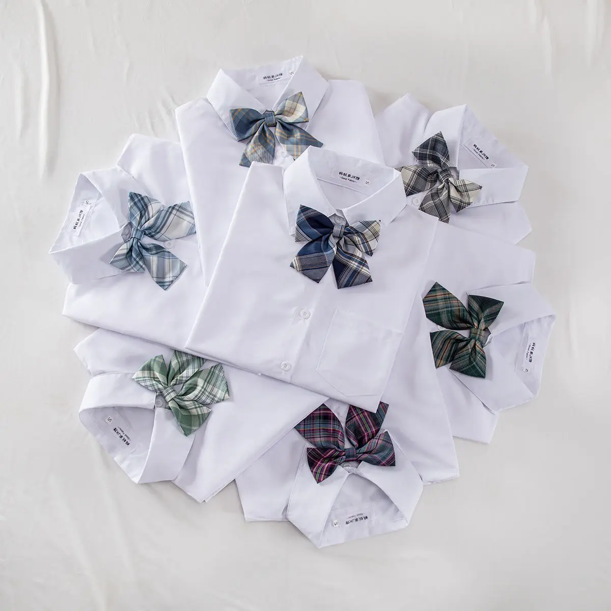 2021 Women Summer Blouses Shirt Short Sleeve Solid White Tops With Tie Bow Japanese Korean JK Style Female Shirts Lapel Blouses
2021 Women Summer Blouses Shirt Short Sleeve Solid White Tops With Tie Bow Japanese Korean JK Style Female Shirts Lapel Blouses