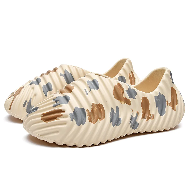 Men's YZY Skeleton Slippers Slip On Breathable Casual Sandals Lightweight Camouflage Yeez Slides Wave Foam Runne Plus Size 39-46
Men's YZY Skeleton Slippers Slip On Breathable Casual Sandals Lightweight Camouflage Yeez Slides Wave Foam Runne Plus Size 39-46