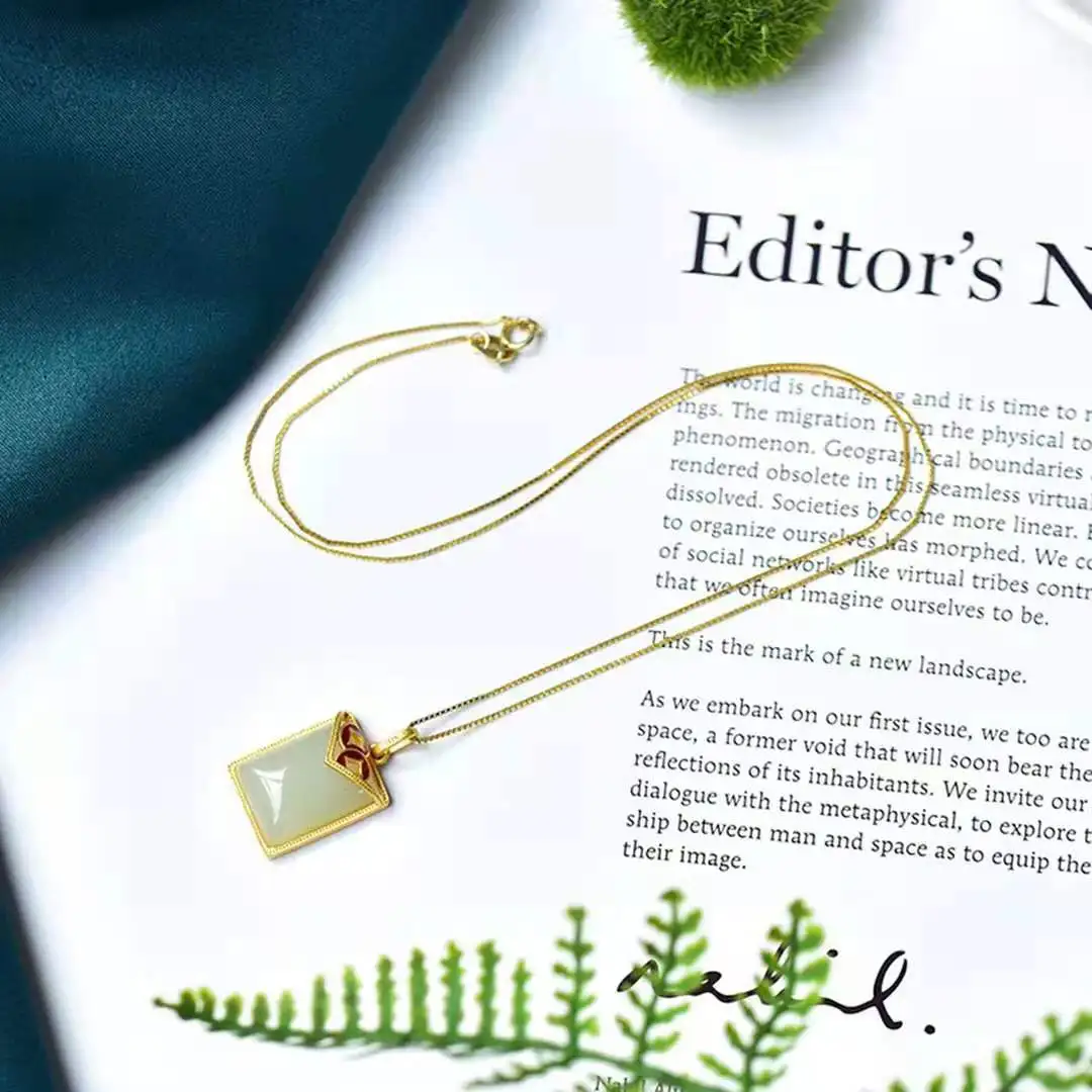 925 gem necklace, enamel Emerald Pendant, collar and safety clasp, give gifts to luxury women, have your pendant and Tian jade d
925 gem necklace, enamel Emerald Pendant, collar and safety clasp, give gifts to luxury women, have your pendant and Tian jade d