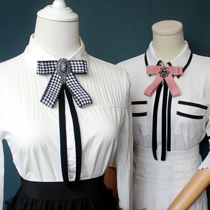 Ribbon Bowknot Brooch Crystal Bowtie Neck Ties Pins and Brooches Men's Fashion Collar Flower Gifts for Women Accessories
Ribbon Bowknot Brooch Crystal Bowtie Neck Ties Pins and Brooches Men's Fashion Collar Flower Gifts for Women Accessories
