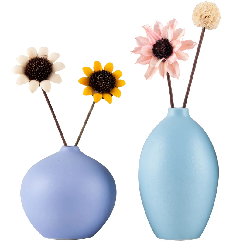 Scandinavian Colorful Ceramic Mini Vase Tabletop Dry Flower Pot Wedding Home Decoration Accessories 
Scandinavian Colorful Ceramic Mini Vase Tabletop Dry Flower Pot Wedding Home Decoration Accessories