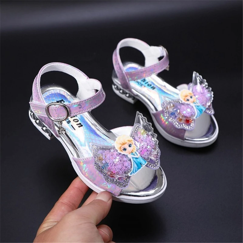 2021 spring new children's shoes children's half high heel with diamond bow cute cartoon sandals princess shoes
2021 spring new children's shoes children's half high heel with diamond bow cute cartoon sandals princess shoes