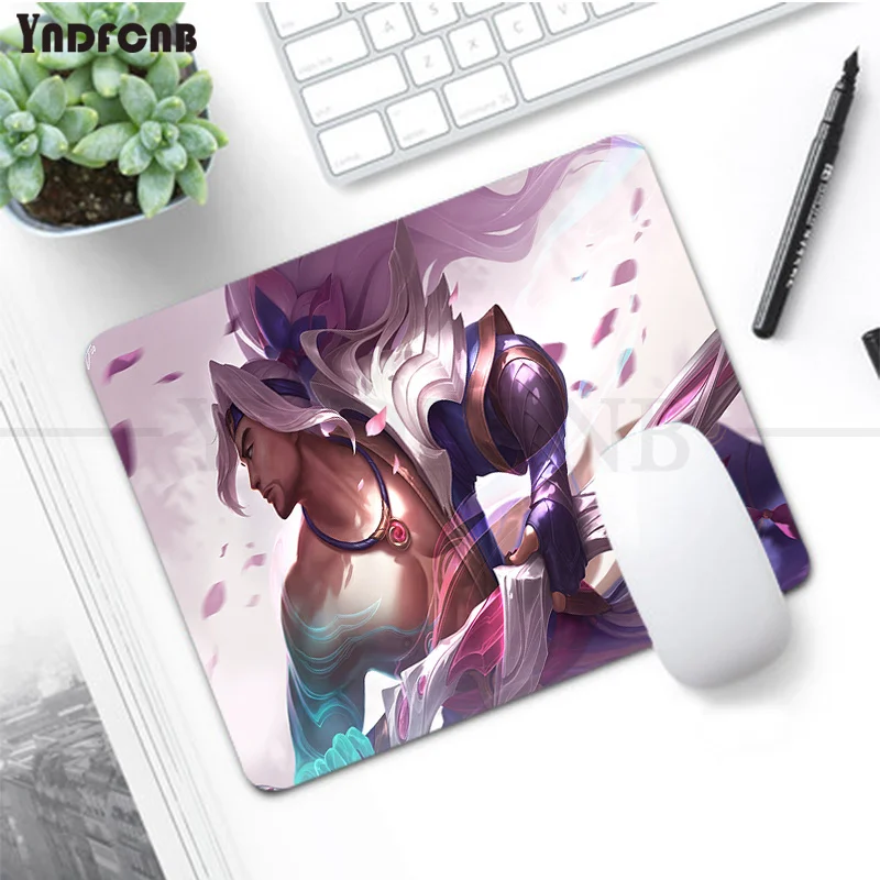 Yasuo The Unforgiven League of Legends High Speed New Mousepad for CS GO Smooth Writing Pad Desktops Mate gaming mouse pad
Yasuo The Unforgiven League of Legends High Speed New Mousepad for CS GO Smooth Writing Pad Desktops Mate gaming mouse pad