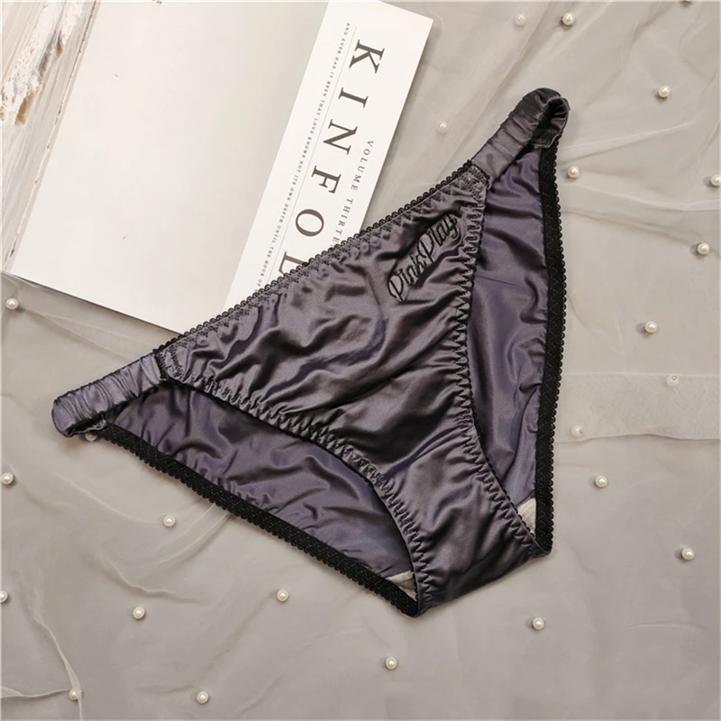 Sexy Ice Silk Panties Women Lingerie Elastic Briefs Underpant Tempting Female Breathable Cozy Underwear
Sexy Ice Silk Panties Women Lingerie Elastic Briefs Underpant Tempting Female Breathable Cozy Underwear