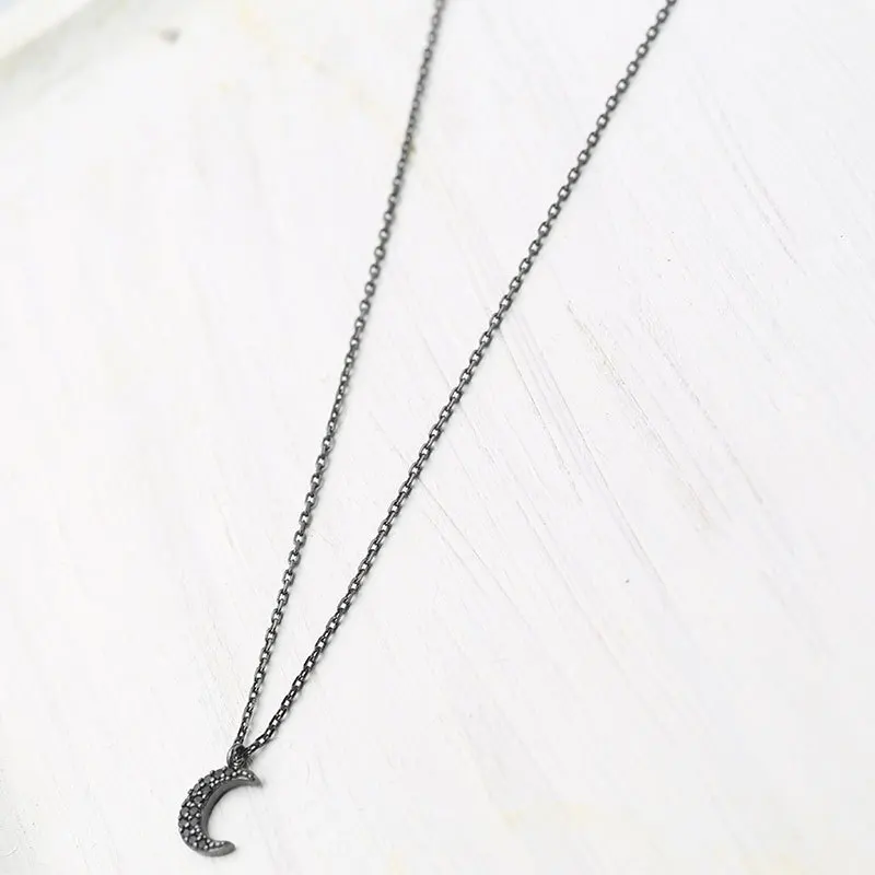 Fashion Crescent Moon Sweater Choker Necklace Black Crystal Penant Necklace For Women Siimple Long Sweater Chain Jewelry Zhou888
Fashion Crescent Moon Sweater Choker Necklace Black Crystal Penant Necklace For Women Siimple Long Sweater Chain Jewelry Zhou888