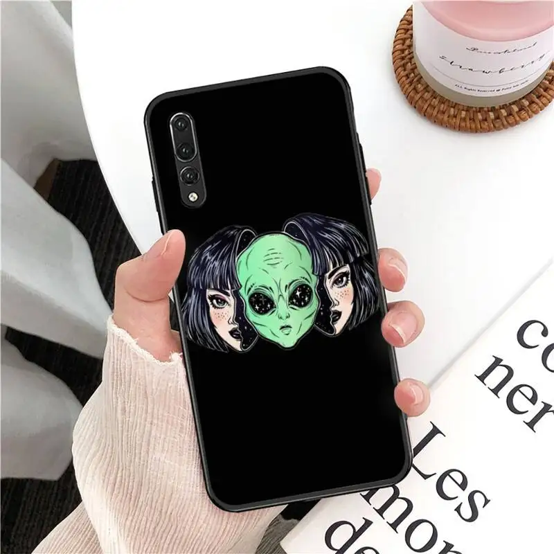 YNDFCNB alien space Phone Case For Huawei P20 P30 P9 P10 plus P8 lite P9 lite Psmart 2019 P20 pro P10 lite
YNDFCNB alien space Phone Case For Huawei P20 P30 P9 P10 plus P8 lite P9 lite Psmart 2019 P20 pro P10 lite