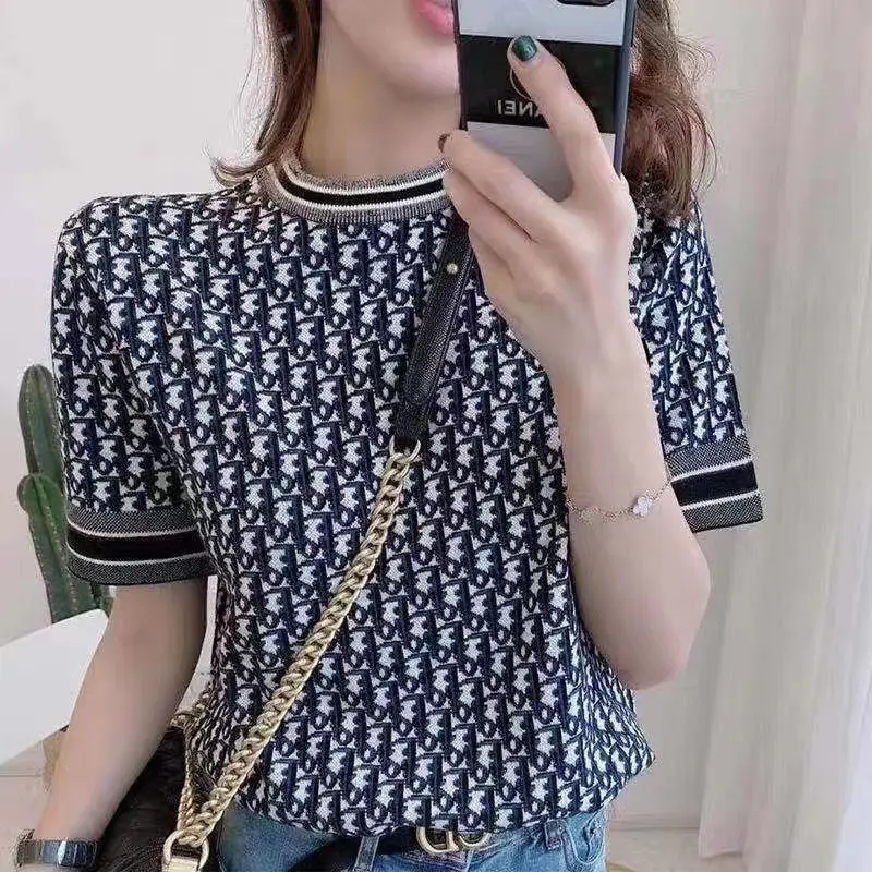 New Letter Jacquard Knitted Top for Women in Spring and Summer 2021
New Letter Jacquard Knitted Top for Women in Spring and Summer 2021