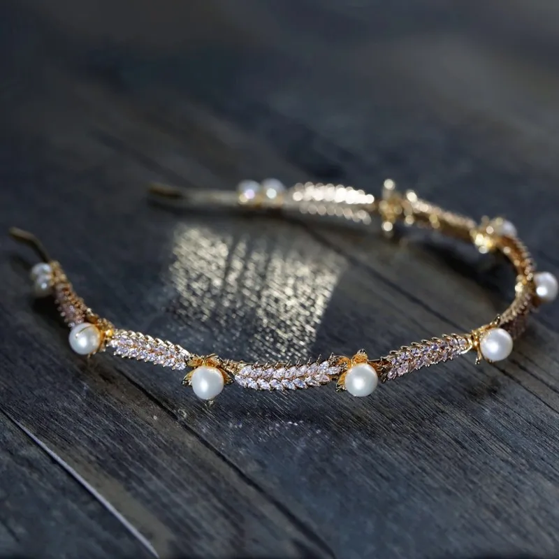 Нежный розовый золотой черный белый тиара свадебная корона для волос отбирает первоклассный пресноводный жемчуг свадебных ювелирных изде...
Нежный розовый золотой черный белый тиара свадебная корона для волос отбирает первоклассный пресноводный жемчуг свадебных ювелирных изде...