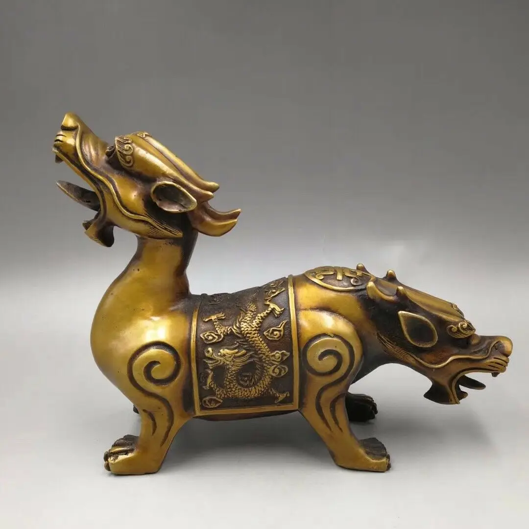 Chinese Antique Old copper to create a double dragon Guardian beast Home 
Chinese Antique Old copper to create a double dragon Guardian beast Home