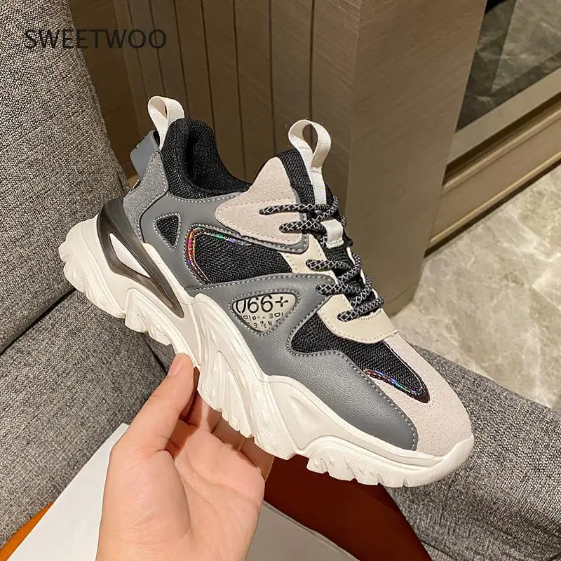 Женские кроссовки с кружевом, дышащие кроссовки в римском стиле, повседневная обувь в стиле пэчворк, новинка 2021
Женские кроссовки с кружевом, дышащие кроссовки в римском стиле, повседневная обувь в стиле пэчворк, новинка 2021