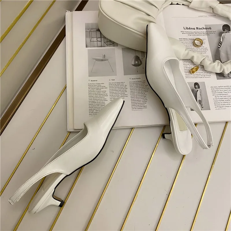 Natacha Woman Pumps Office Low Heel Shoes Mules Femme Elegant Sandals Summer Fashion Square Toe Slip-on Women Thin Heels Rubber
Natacha Woman Pumps Office Low Heel Shoes Mules Femme Elegant Sandals Summer Fashion Square Toe Slip-on Women Thin Heels Rubber