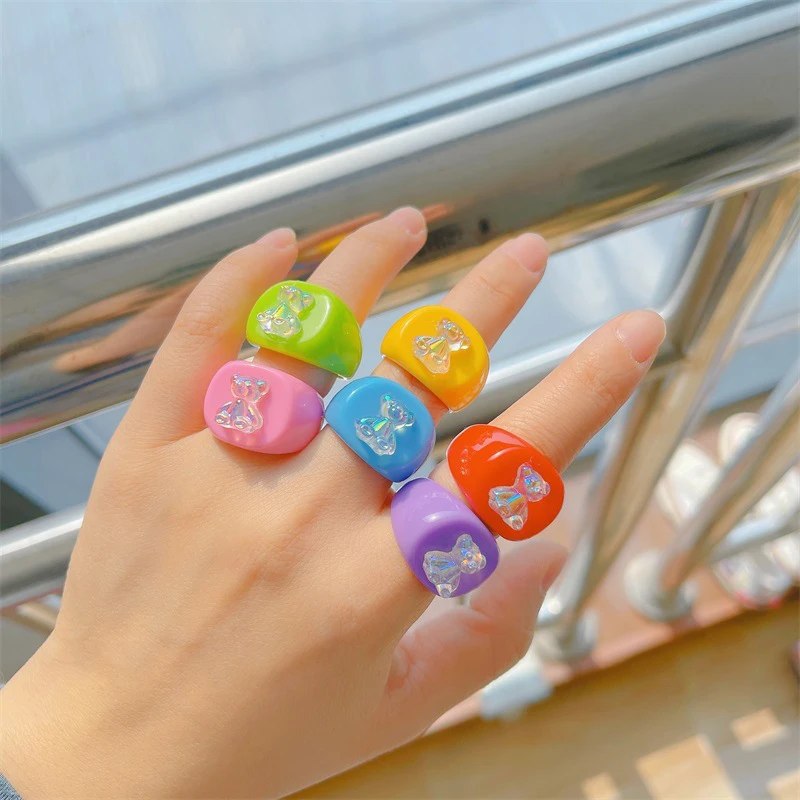 New Cute Transparent Acrylic Little Bear Rings For Girl Maiden Women Finger-ring Jewelry Vintage Multicolor Resin Animal Rings
New Cute Transparent Acrylic Little Bear Rings For Girl Maiden Women Finger-ring Jewelry Vintage Multicolor Resin Animal Rings