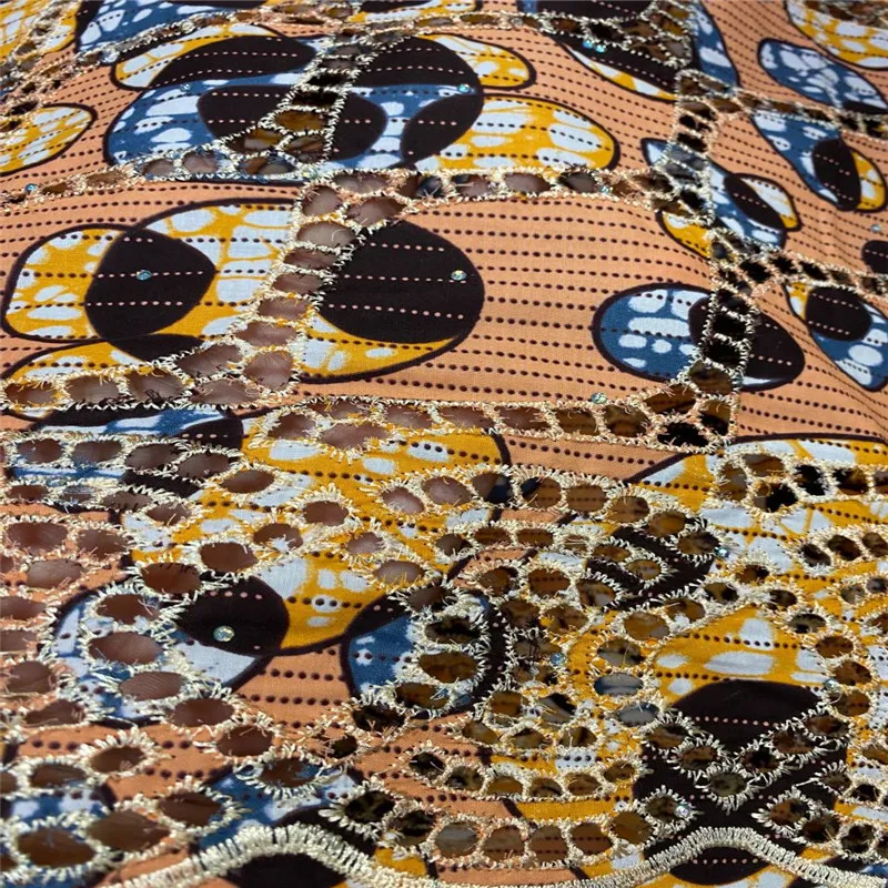 6 yards high quality 100% cotton african wax fabric wax prints fabric ankara embroidery African cotton fabrics tissu for dress
6 yards high quality 100% cotton african wax fabric wax prints fabric ankara embroidery African cotton fabrics tissu for dress