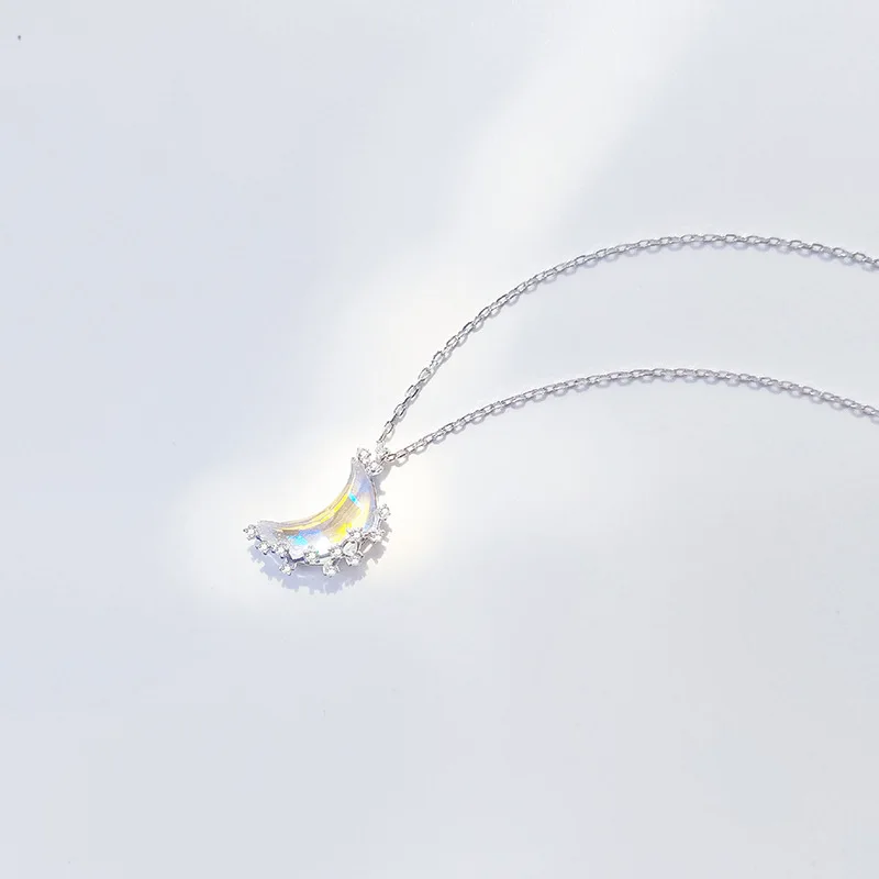 Women's Shining Moon Necklace Versatile Temperament Simple Fashion Necklace Color Changing Clavicle Pendant Chocker Chain
Women's Shining Moon Necklace Versatile Temperament Simple Fashion Necklace Color Changing Clavicle Pendant Chocker Chain