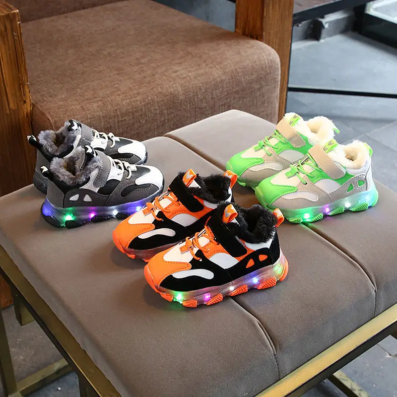 2021 New Kids USB Luminous Sneakers Glowing Children Lights Up Shoes With Led Slippers Girls Illuminated Krasovki Footwear Boys
2021 New Kids USB Luminous Sneakers Glowing Children Lights Up Shoes With Led Slippers Girls Illuminated Krasovki Footwear Boys