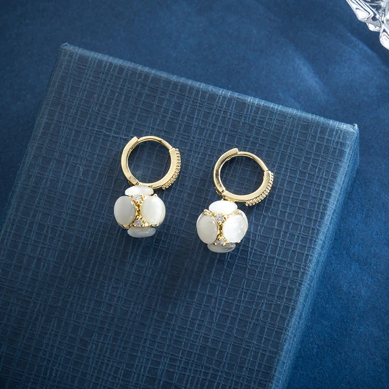 South Korea Dongdaemun Hydrangea Opal Summer Earrings Inlaid Zircon Circle Earrings Women's Earrings 2022 Women's Accessories
South Korea Dongdaemun Hydrangea Opal Summer Earrings Inlaid Zircon Circle Earrings Women's Earrings 2022 Women's Accessories