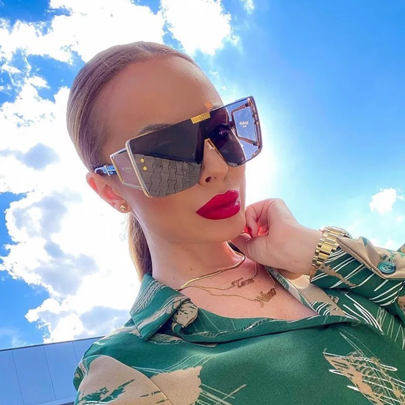 New one-piece flat top retro oversized frame men's sunglasses fashion trend metal women Aviation sunglasses Oculos De Sol
New one-piece flat top retro oversized frame men's sunglasses fashion trend metal women Aviation sunglasses Oculos De Sol