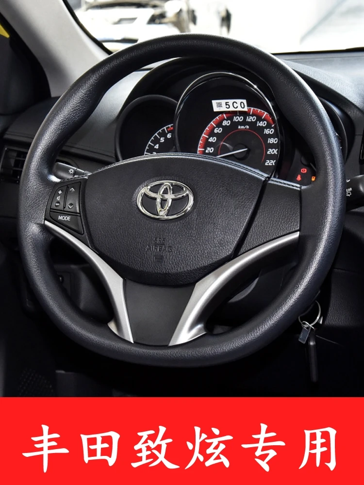 DIY Hand-Stitched Carbon Fiber Suede Leather Car Steering Wheel Cover for Toyota YARIS L Interior Auto Accessories 
DIY Hand-Stitched Carbon Fiber Suede Leather Car Steering Wheel Cover for Toyota YARIS L Interior Auto Accessories