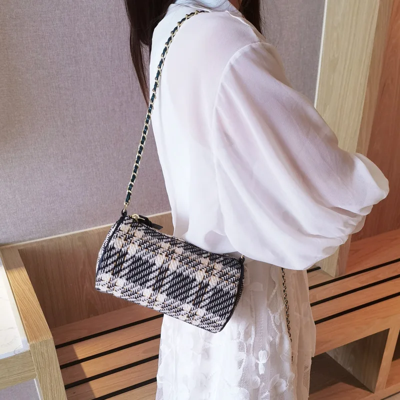 Oswego 2021 Houndstooth Small Round Bag PU Leather Crossbody Bag Chain Fashion Daily Office Career Plaid Baguette Bag Chain Bag
Oswego 2021 Houndstooth Small Round Bag PU Leather Crossbody Bag Chain Fashion Daily Office Career Plaid Baguette Bag Chain Bag