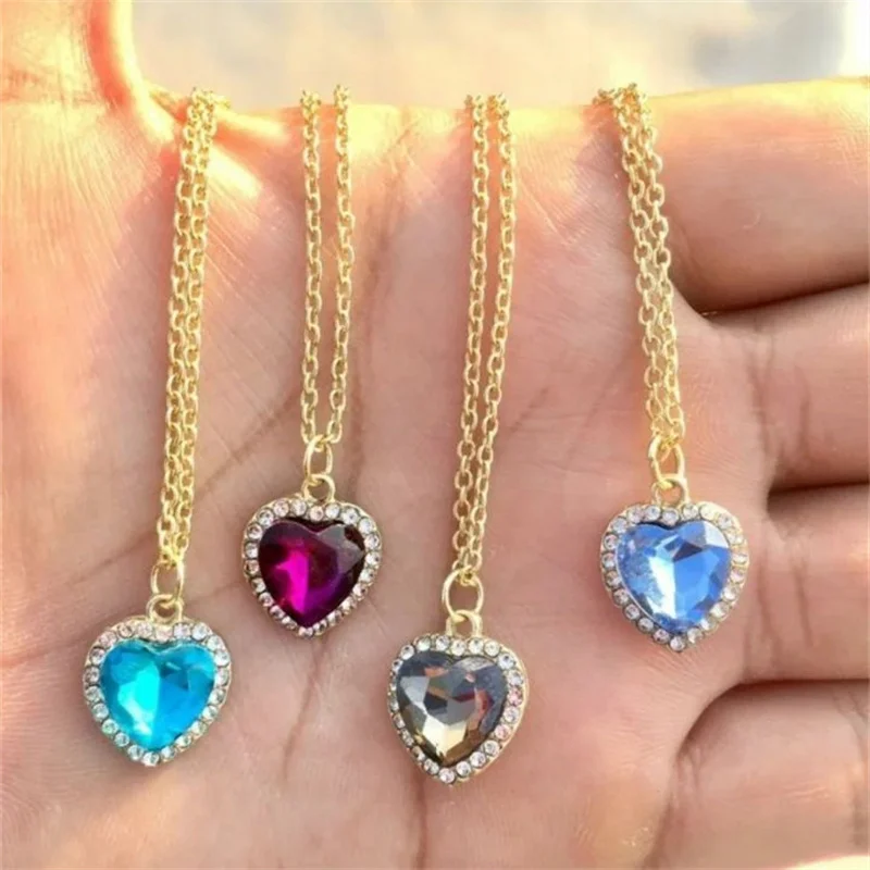 Fashion Romantic Heart Zircon Pendant Necklaces For Women Stainless Steel Pedant Charm Elegant Female Bohemia Necklace Jewelry
Fashion Romantic Heart Zircon Pendant Necklaces For Women Stainless Steel Pedant Charm Elegant Female Bohemia Necklace Jewelry