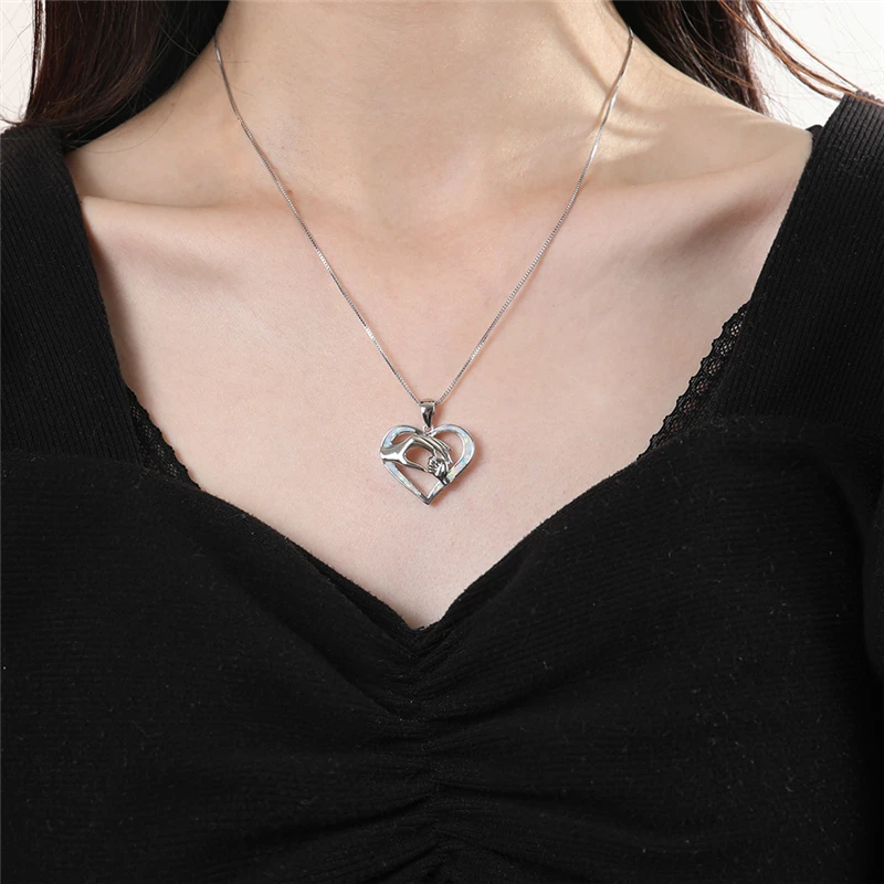 Boho Female Hand In Hand Pendant Necklace Rose Gold Silver Color Chain Necklace Cute White Blue Opal Heart Necklaces For Women
Boho Female Hand In Hand Pendant Necklace Rose Gold Silver Color Chain Necklace Cute White Blue Opal Heart Necklaces For Women