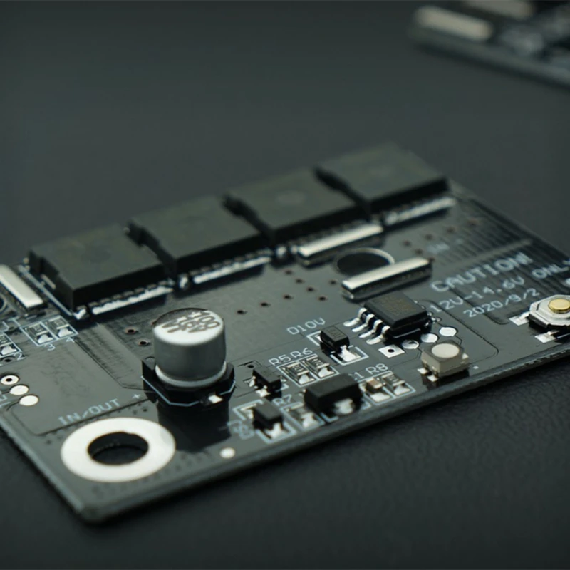 DIY Circuit Board Welding Equipment Portable 12V Battery Storage Spot Welding Machine with Spot Welders Pen For 18650/26650
DIY Circuit Board Welding Equipment Portable 12V Battery Storage Spot Welding Machine with Spot Welders Pen For 18650/26650