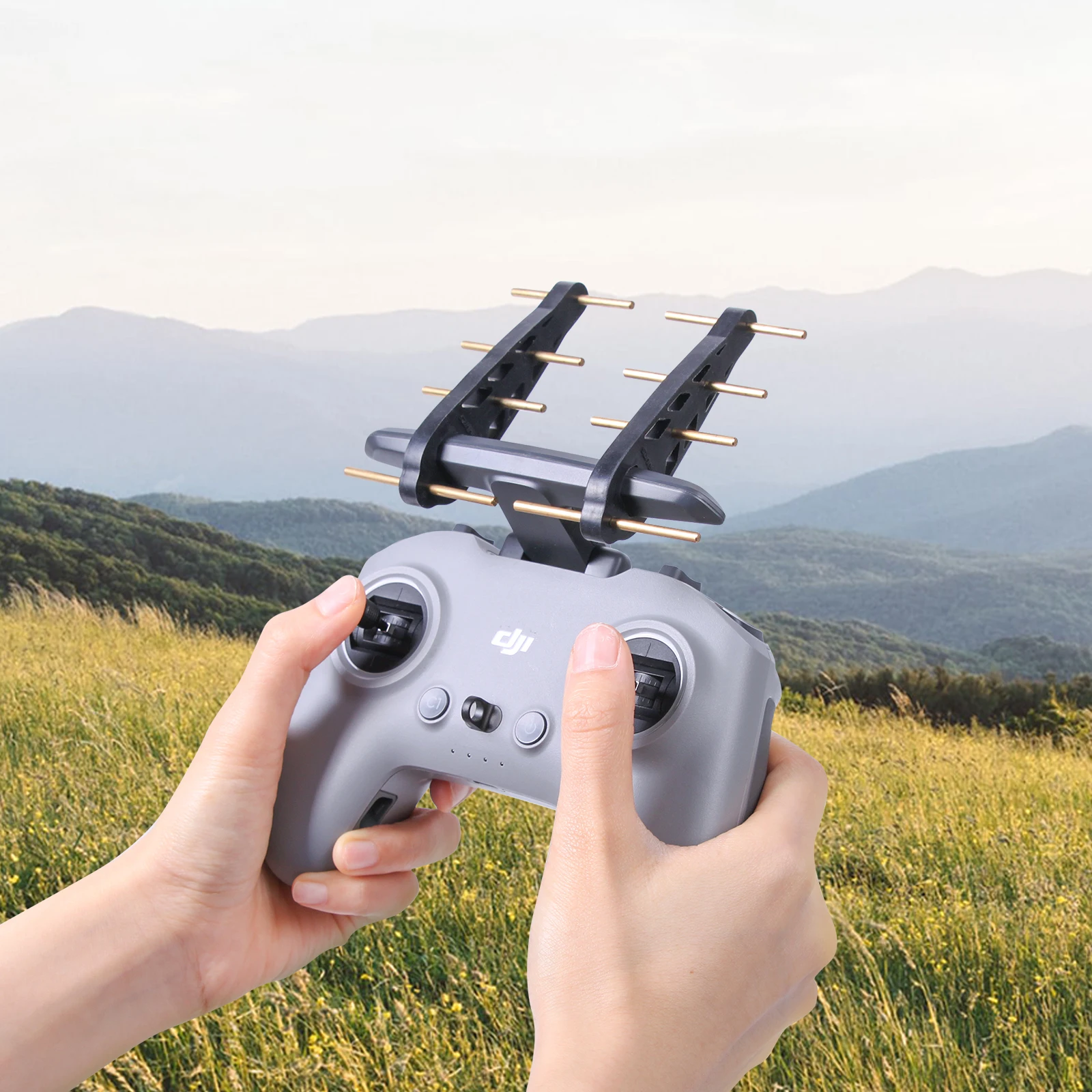 For DJI FPV Combo Yagi Antenna Remote Controller 2 Signal Booster Extender Range Amplifier 2.4/5.8Ghz Drone Accessories
For DJI FPV Combo Yagi Antenna Remote Controller 2 Signal Booster Extender Range Amplifier 2.4/5.8Ghz Drone Accessories