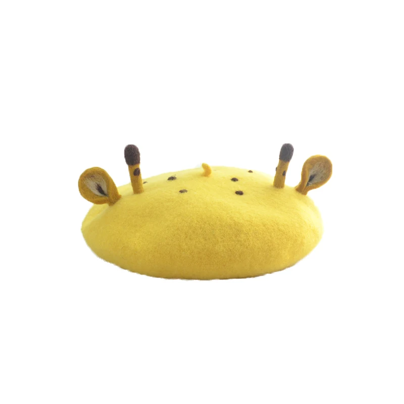 Original childlike cute Japanese cartoon soft sister giraffe beret handmade wool felt hat painter pro-children
Original childlike cute Japanese cartoon soft sister giraffe beret handmade wool felt hat painter pro-children