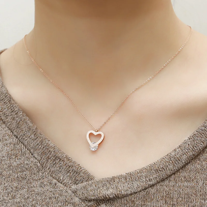 Fashion Heart Shaped Zircon Pendant Necklace Rose Gold Ladies Jewelry Titanium Stainless Steel Inlaid Zircon Chain Ladies Gift
Fashion Heart Shaped Zircon Pendant Necklace Rose Gold Ladies Jewelry Titanium Stainless Steel Inlaid Zircon Chain Ladies Gift