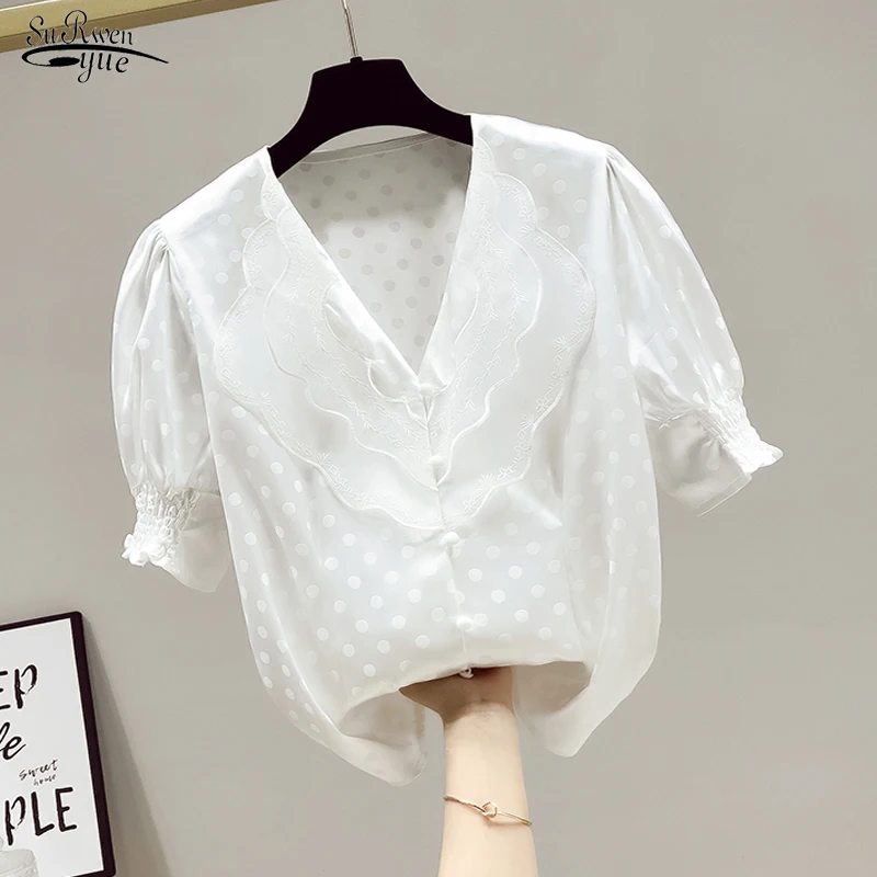 V-neck Lace Polka Dot Bubble Short Sleeve Women Tops Slim Jacquard Chiffon Shirt Summer 2021 French Retro Blouse for Women 15475 
V-neck Lace Polka Dot Bubble Short Sleeve Women Tops Slim Jacquard Chiffon Shirt Summer 2021 French Retro Blouse for Women 15475