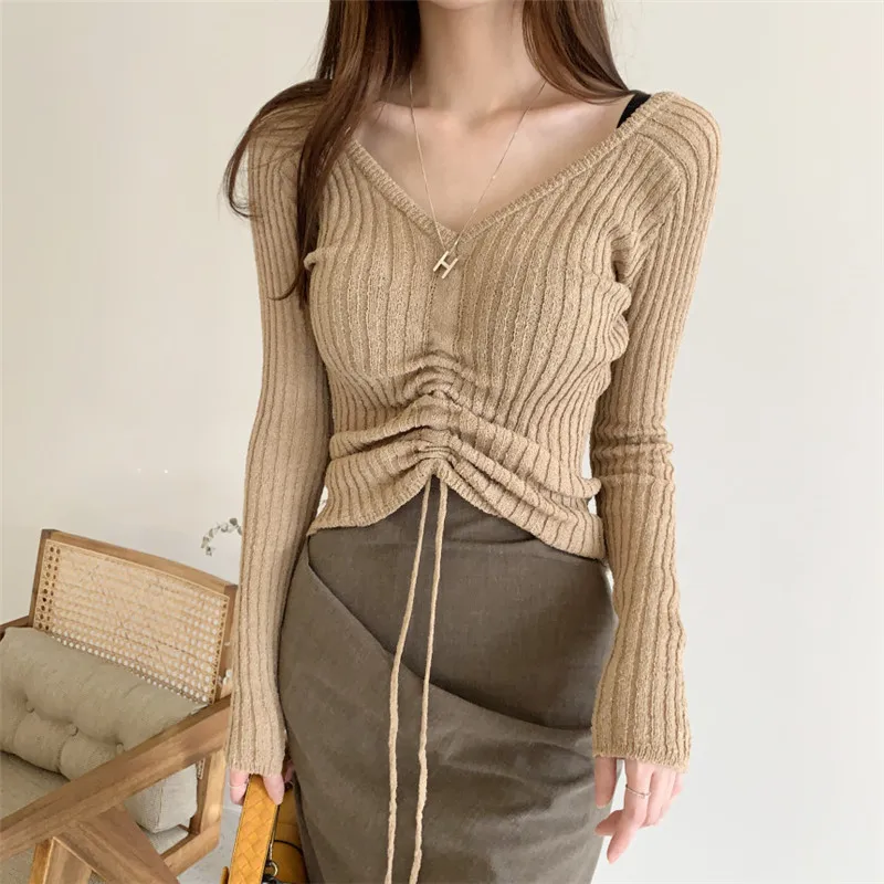 2021 temperament thin slim-fit drawstring long sleeves V-neck knit sweater slimming bottoming top thin sweater women
2021 temperament thin slim-fit drawstring long sleeves V-neck knit sweater slimming bottoming top thin sweater women