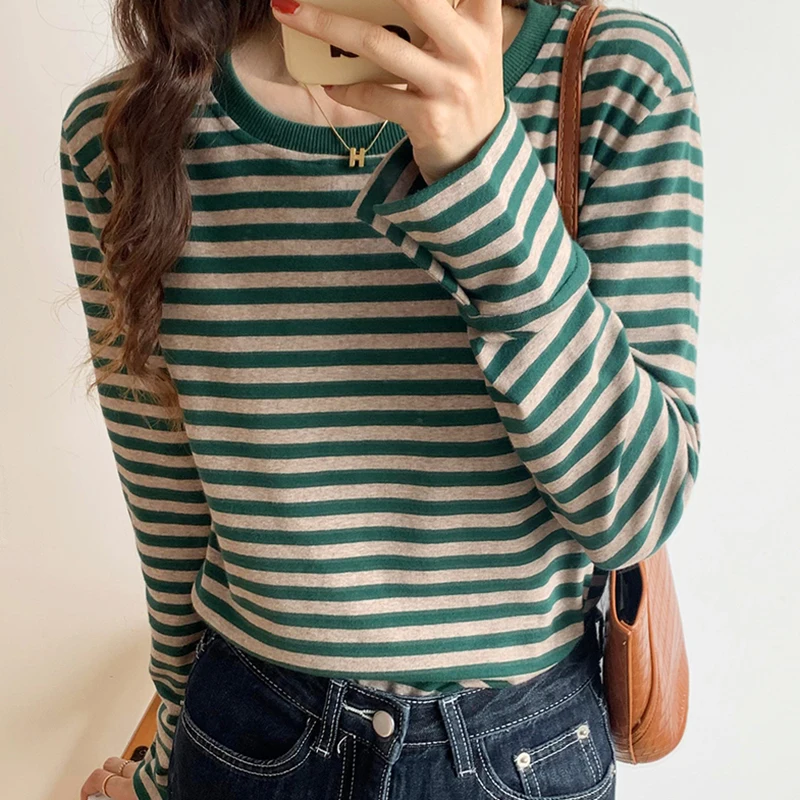 Long Sleeve Tops T Shirt women Striped Cotton Green Black Basic T-shirt Loose O-neck Korean Fashion All-match Tshirt Woman 2021
Long Sleeve Tops T Shirt women Striped Cotton Green Black Basic T-shirt Loose O-neck Korean Fashion All-match Tshirt Woman 2021