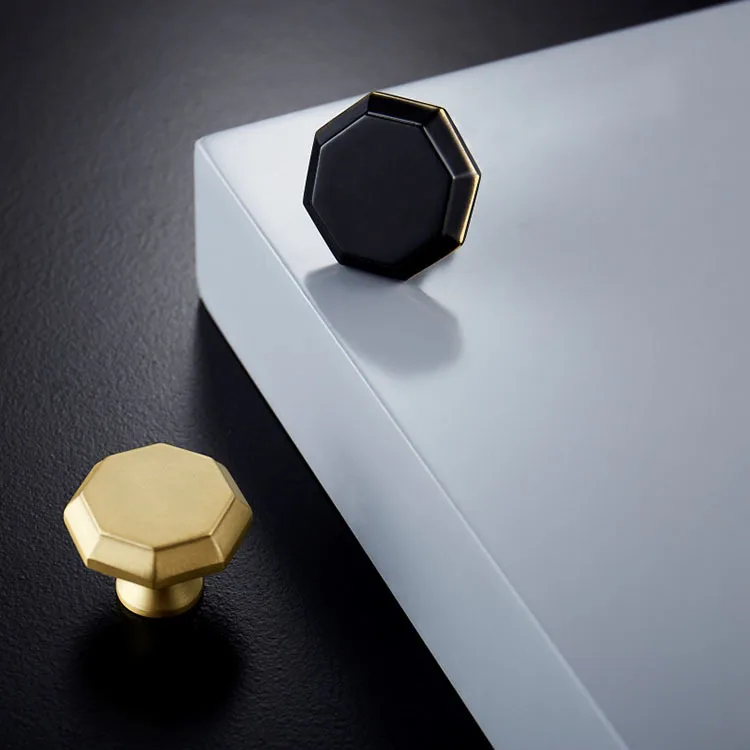 Gold Antique Brass Octagon Knobs Cabinet Knob Handle Dresser Knobs Drawer Pulls Kitchen Furniture Hardware 
Gold Antique Brass Octagon Knobs Cabinet Knob Handle Dresser Knobs Drawer Pulls Kitchen Furniture Hardware