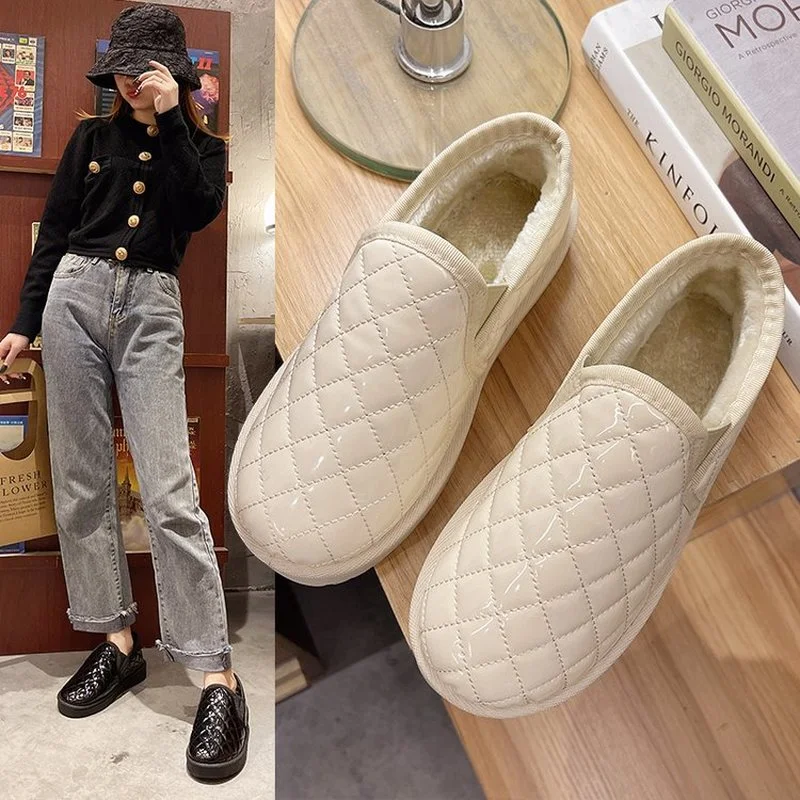 Winter snow boots women 2021 new fashion Korean student bread shoes a pedal flat and velvet bread shoes white boots with fur
Winter snow boots women 2021 new fashion Korean student bread shoes a pedal flat and velvet bread shoes white boots with fur