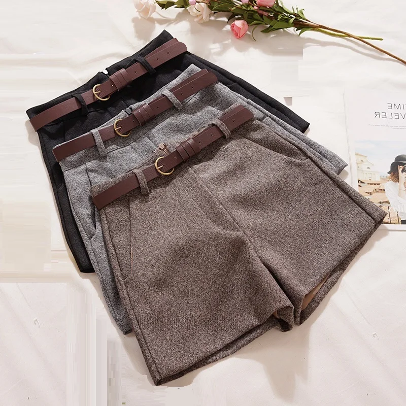 Осенне-зимние теплые шорты с высокой талией и поясом, женские шикарные офисные шерстяные шорты 2021, корейские облегающие короткие брюки с по...
Осенне-зимние теплые шорты с высокой талией и поясом, женские шикарные офисные шерстяные шорты 2021, корейские облегающие короткие брюки с по...