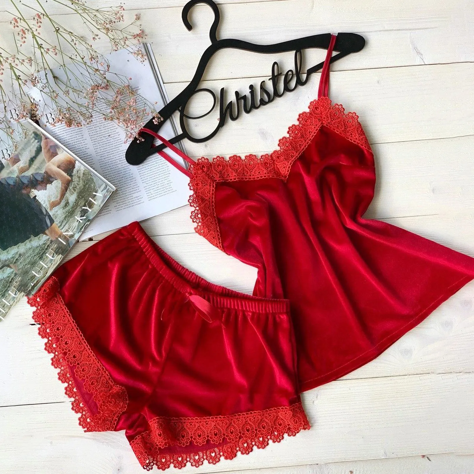 Модная пикантная кружевная одежда для сна на бретельках, бархатный пижамный комплект, нижнее белье, соблазнительное нижнее белье, ночная ру... 
Модная пикантная кружевная одежда для сна на бретельках, бархатный пижамный комплект, нижнее белье, соблазнительное нижнее белье, ночная ру...