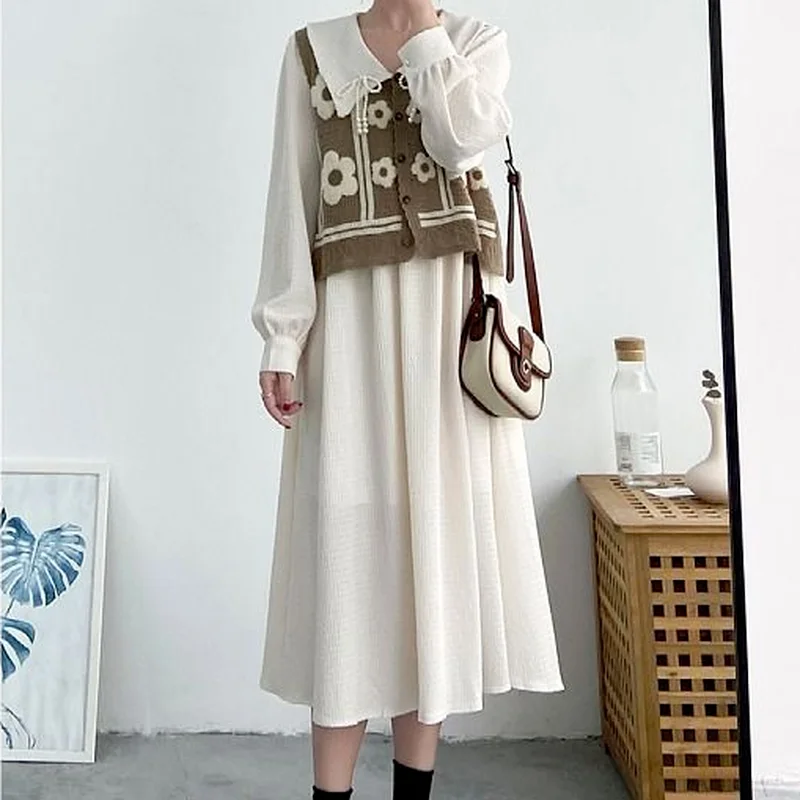 QWEEK Vintage White Long Sleeve Dress Women Mori Style Elegant Kawaii Peter Pan Collar Lolita Midi Dress Casual Korean 2021
QWEEK Vintage White Long Sleeve Dress Women Mori Style Elegant Kawaii Peter Pan Collar Lolita Midi Dress Casual Korean 2021