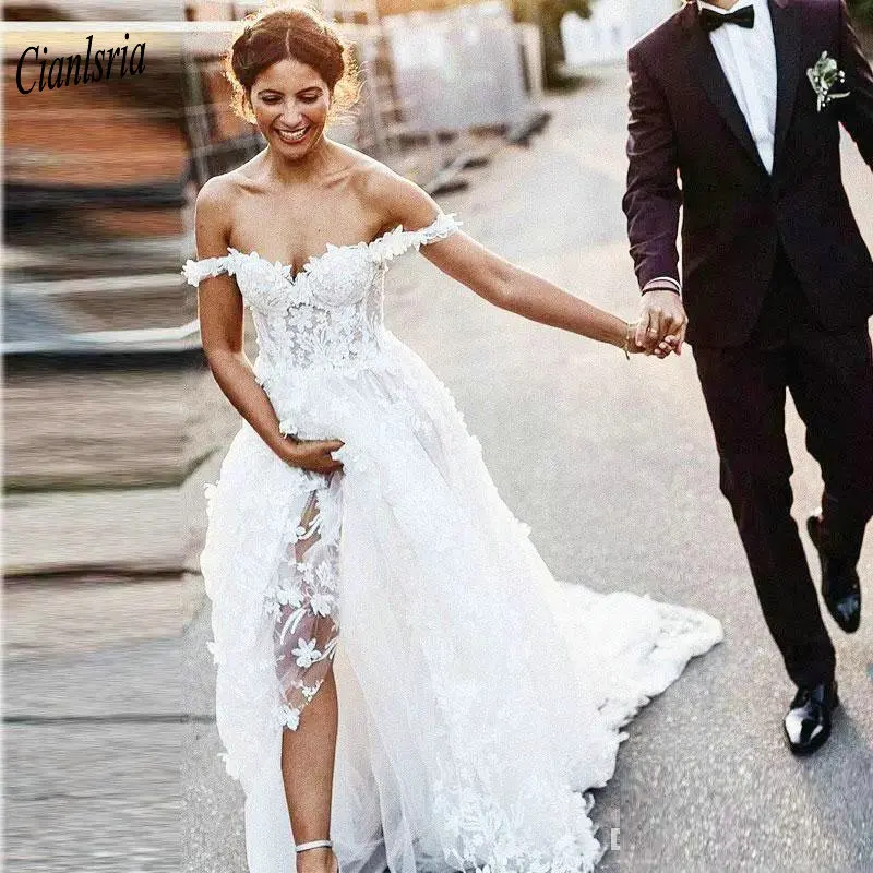 Newest Off The Shoulder Boho Country Wedding Dresses Sweetheart Appliques Lace Sleeveless Long Bohemian Bridal Wedding Dress
Newest Off The Shoulder Boho Country Wedding Dresses Sweetheart Appliques Lace Sleeveless Long Bohemian Bridal Wedding Dress