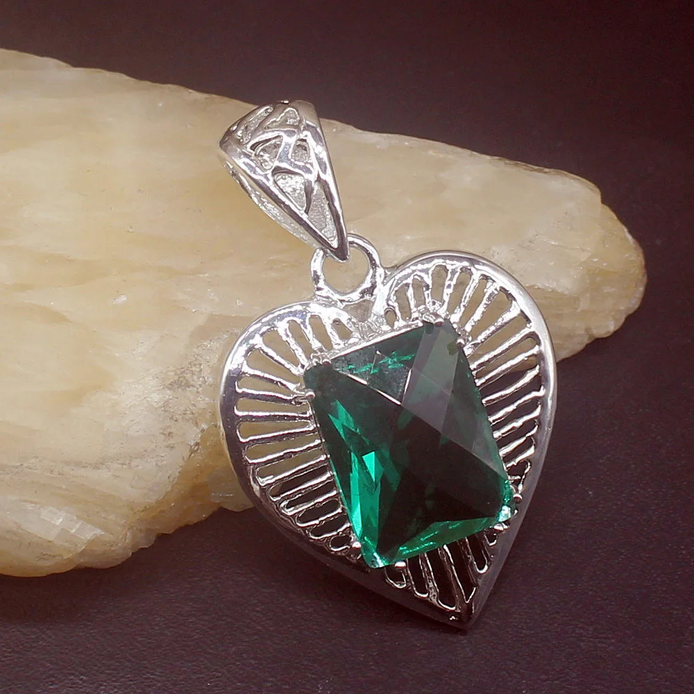 Fashion Jewelry Unique Genuine 925 Silver Amazing Green Topaz Sparkle Pendant Necklace Gifts for Women Girls 20213829
Fashion Jewelry Unique Genuine 925 Silver Amazing Green Topaz Sparkle Pendant Necklace Gifts for Women Girls 20213829