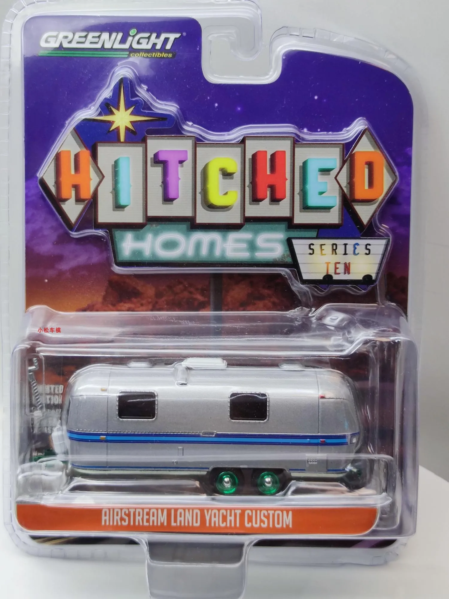 1:64 GREENLIGHT 1971 Airstream Двухосная коллекция Подвеска для модели автомобиля из литого под давлением
1:64 GREENLIGHT 1971 Airstream Двухосная коллекция Подвеска для модели автомобиля из литого под давлением
