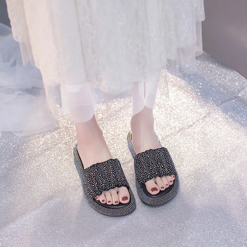 2021 Summer Women's Slippers Fashionable Simple Sweet All-match Vamp Rhinestone Decoration Elegant Trifle Bottom Slippers
2021 Summer Women's Slippers Fashionable Simple Sweet All-match Vamp Rhinestone Decoration Elegant Trifle Bottom Slippers