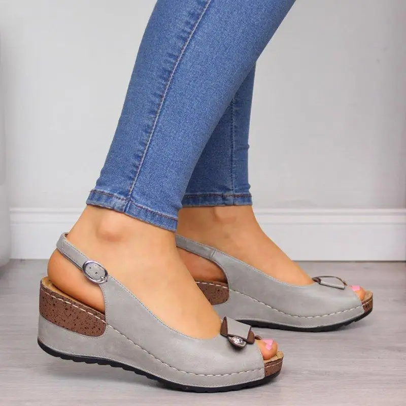 Women Sandals Summer Platform Casual Female Rome Middle Heels Shoes Wedges Peep Toe Buckle Strap Female Pumps Ladies Beach Shoes
Women Sandals Summer Platform Casual Female Rome Middle Heels Shoes Wedges Peep Toe Buckle Strap Female Pumps Ladies Beach Shoes