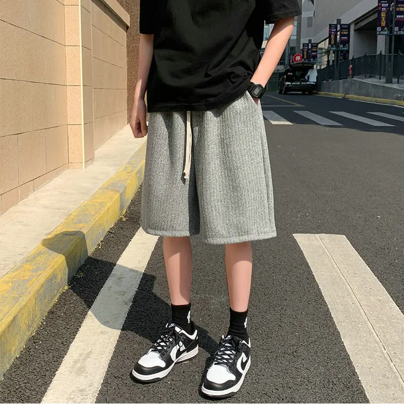 2021 Summer Men's Shorts Casual Loose Corduroy Trousers Sportswear Shorts Loose Straight Casual Pants Men Short Pants
2021 Summer Men's Shorts Casual Loose Corduroy Trousers Sportswear Shorts Loose Straight Casual Pants Men Short Pants