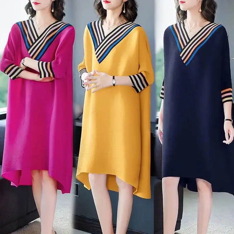 New Korean Version Plus Size Women'S Loose Fat Sister Temperament Dress Mid-Length Summer Bottoming Shirt
New Korean Version Plus Size Women'S Loose Fat Sister Temperament Dress Mid-Length Summer Bottoming Shirt
