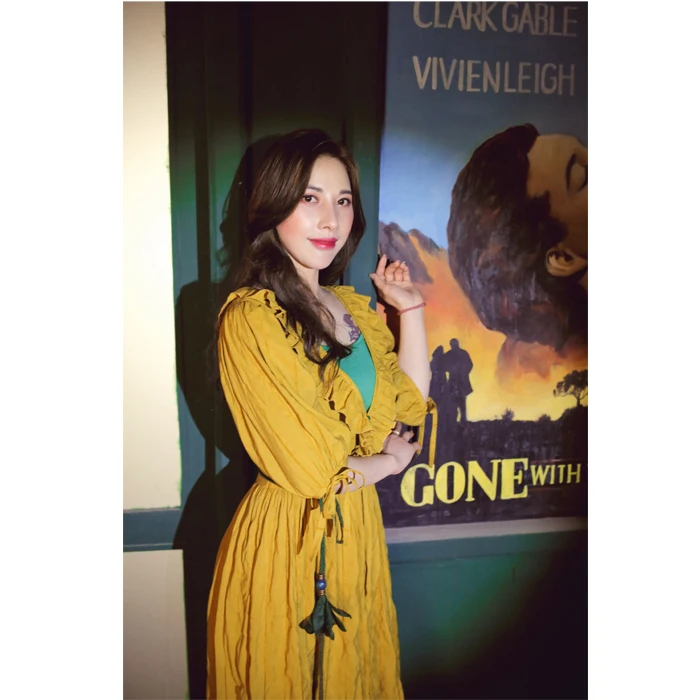 2020 New Arrival Vintage A-line Striped Half Ruffles Ankle-length Lantern Sleeve Natural V-neck Dresses
2020 New Arrival Vintage A-line Striped Half Ruffles Ankle-length Lantern Sleeve Natural V-neck Dresses