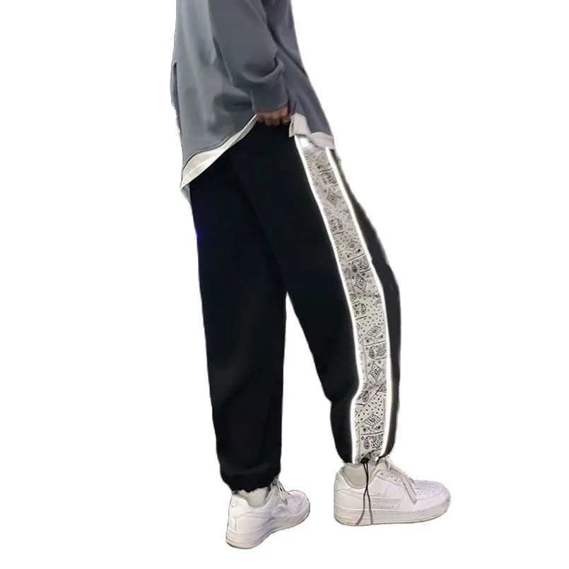 Reflective Sweatpant Men Oversized Loose Bandana Print Patchwork Casual Pants Man 2022 Spring Autumn Knitted Elastic Clothing
Reflective Sweatpant Men Oversized Loose Bandana Print Patchwork Casual Pants Man 2022 Spring Autumn Knitted Elastic Clothing