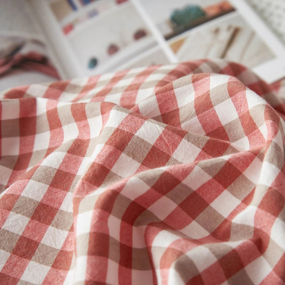 100% Cotton Bedding Set Nordic Style Pink Lattice Duvet Cover Bedspreads For Home Single Double Bed Cover Sheets Sets on the bed
100% Cotton Bedding Set Nordic Style Pink Lattice Duvet Cover Bedspreads For Home Single Double Bed Cover Sheets Sets on the bed