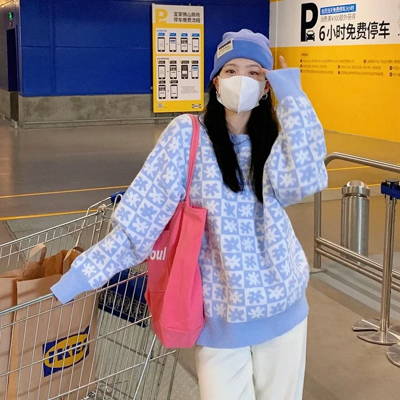 2021 Autumn and Winter New Knitted Cardigan Flower O Neck Sweater Women Fashion Casual Loose Plaid Pullover Sweater Coat
2021 Autumn and Winter New Knitted Cardigan Flower O Neck Sweater Women Fashion Casual Loose Plaid Pullover Sweater Coat